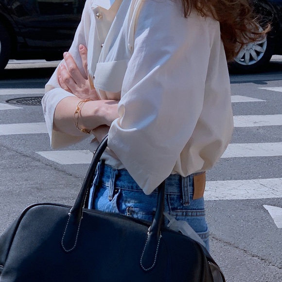 Women's Simple Temperament Retro Gold Button French Mid-sleeve Shirt - Picture 4 of 6